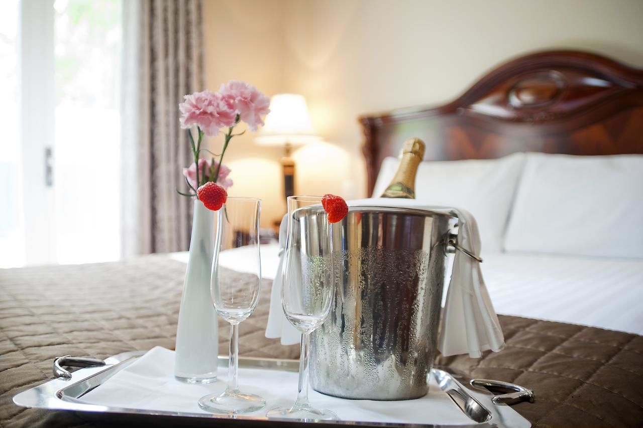 Отель Finnstown Castle Hotel Лукан-21