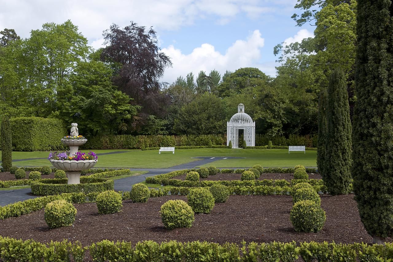 Отель Finnstown Castle Hotel Лукан-37