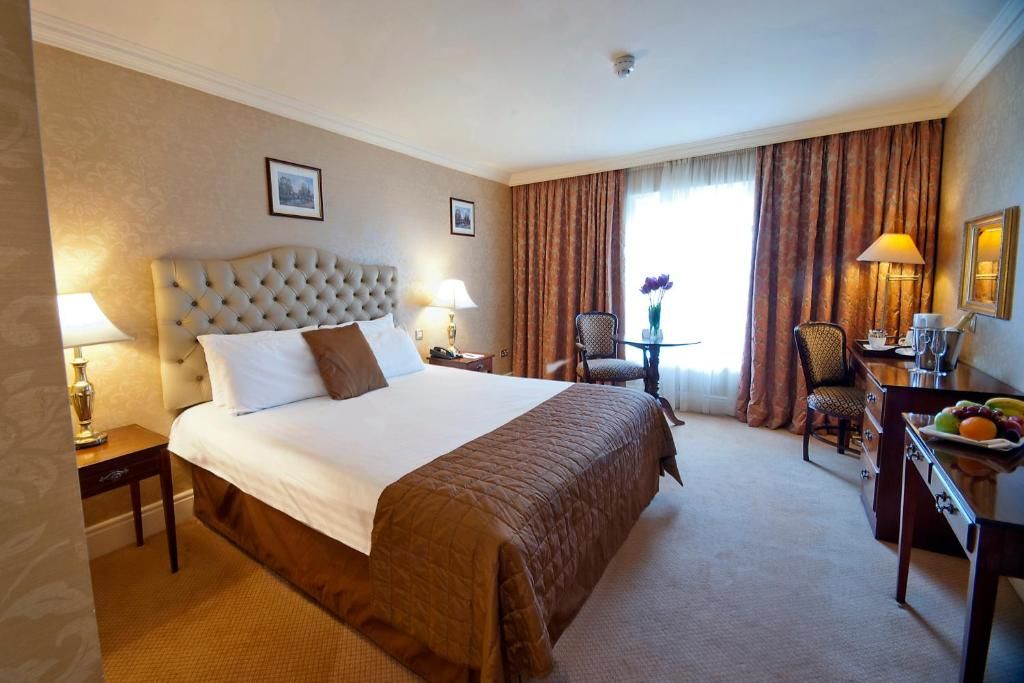 Отель Finnstown Castle Hotel Лукан-41