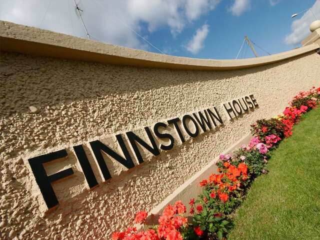 Отель Finnstown Castle Hotel Лукан-4